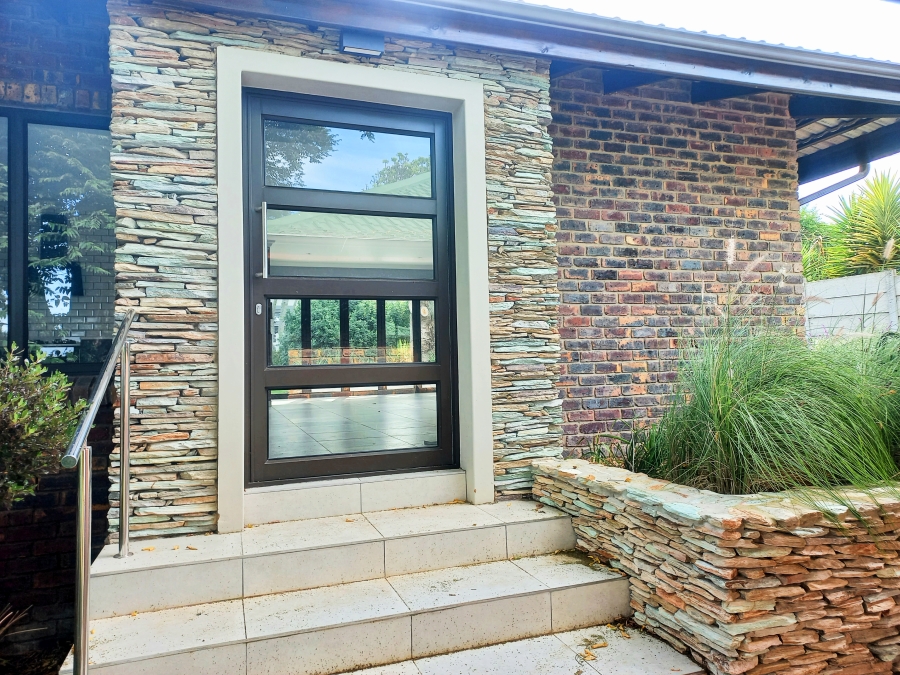 3 Bedroom Property for Sale in Groenvallei Western Cape